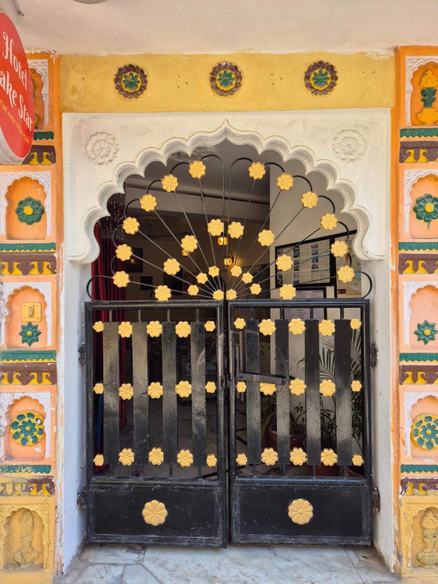 Hotel Lake Star Udaipur Exterior foto